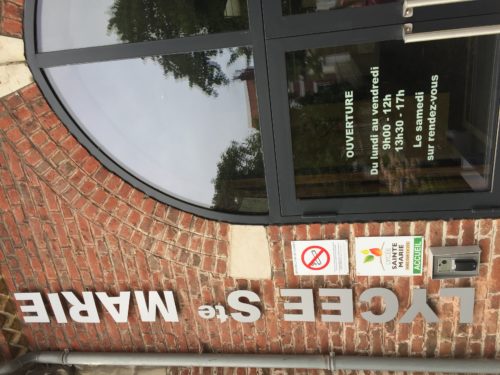 Lettrage découpées lycée Ste Marie
